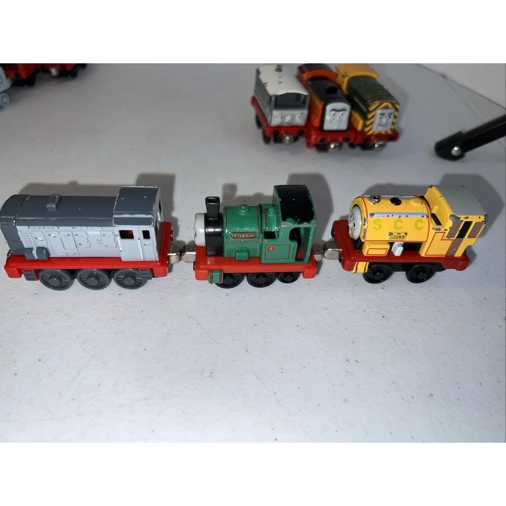 Thomas & Friends Take-N-Play Diecast Train Lot of 16 Engines And Cars